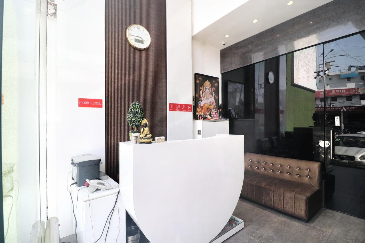 Oyo 14829 Hotel J Cruise Ludhiana Exteriör bild