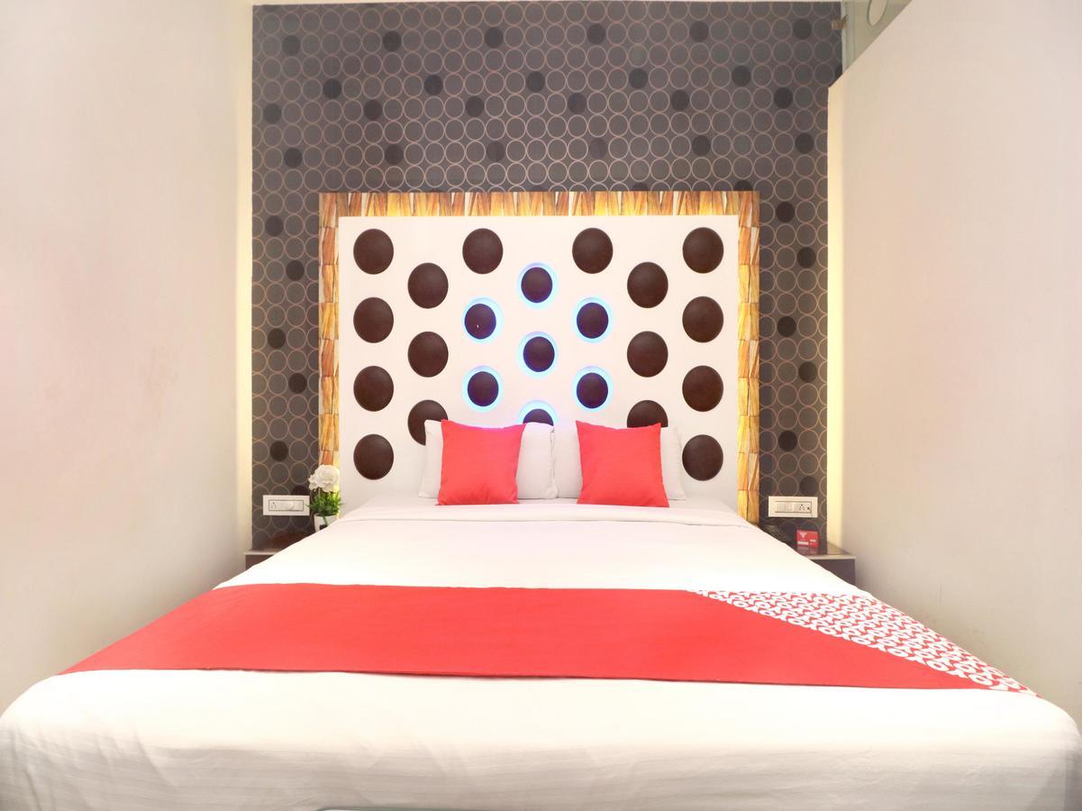 Oyo 14829 Hotel J Cruise Ludhiana Exteriör bild