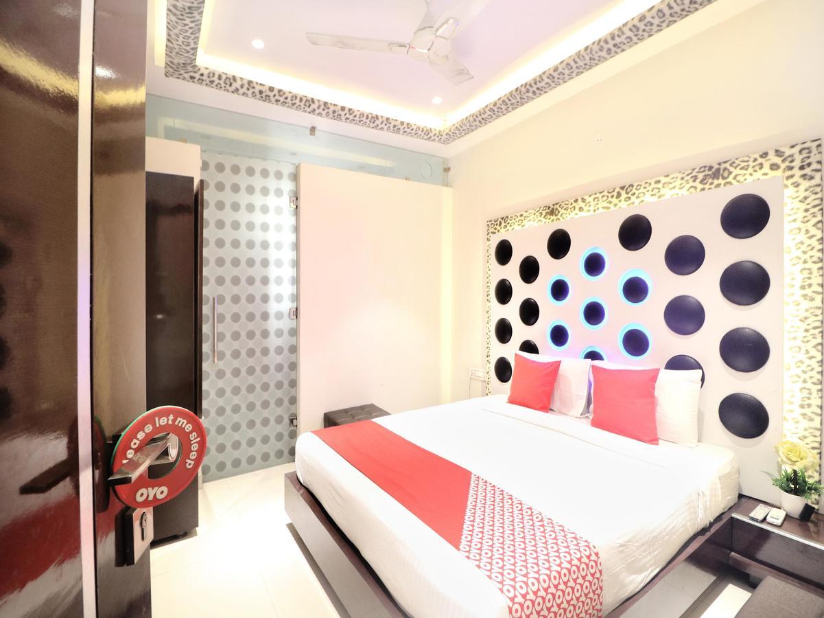 Oyo 14829 Hotel J Cruise Ludhiana Exteriör bild